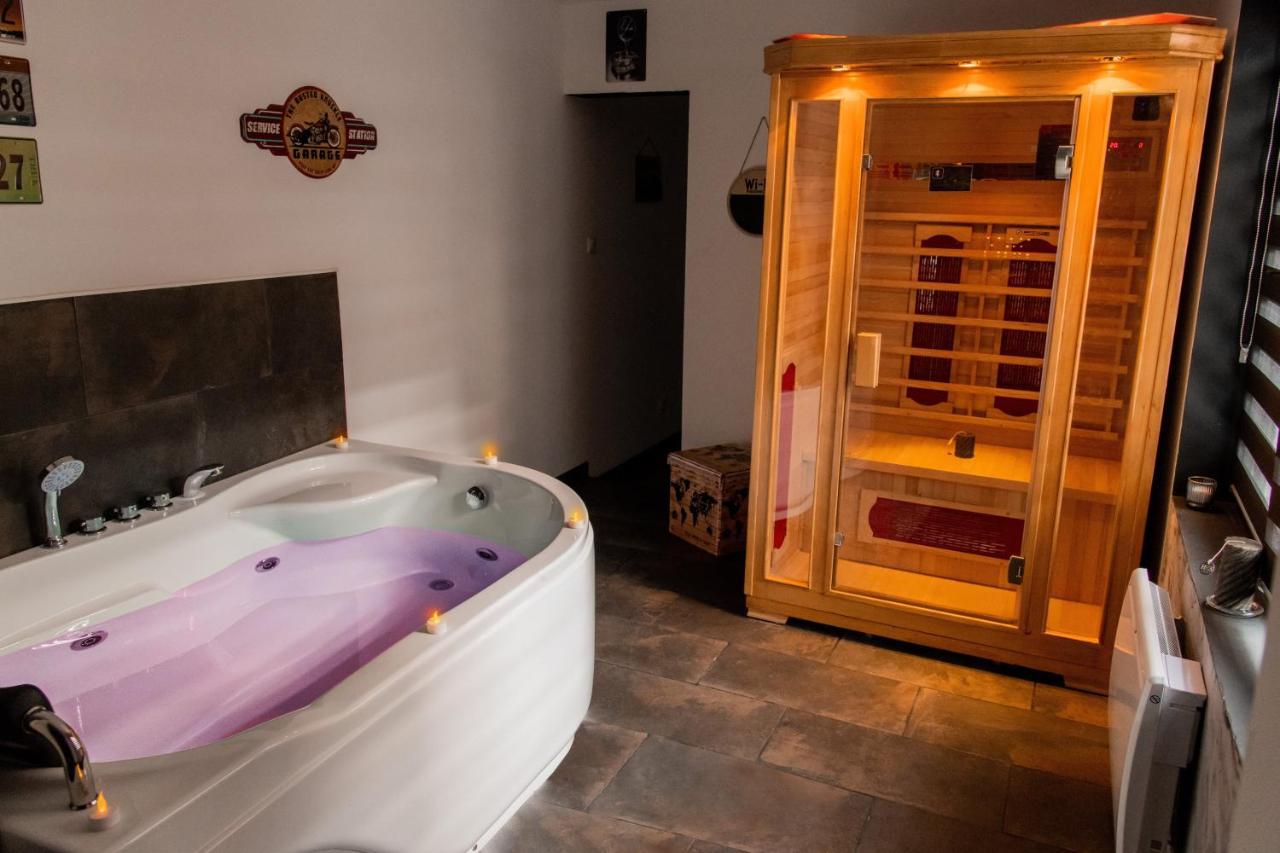 Aux 3 Nuances Suites Privatives & Spa Calais Dış mekan fotoğraf